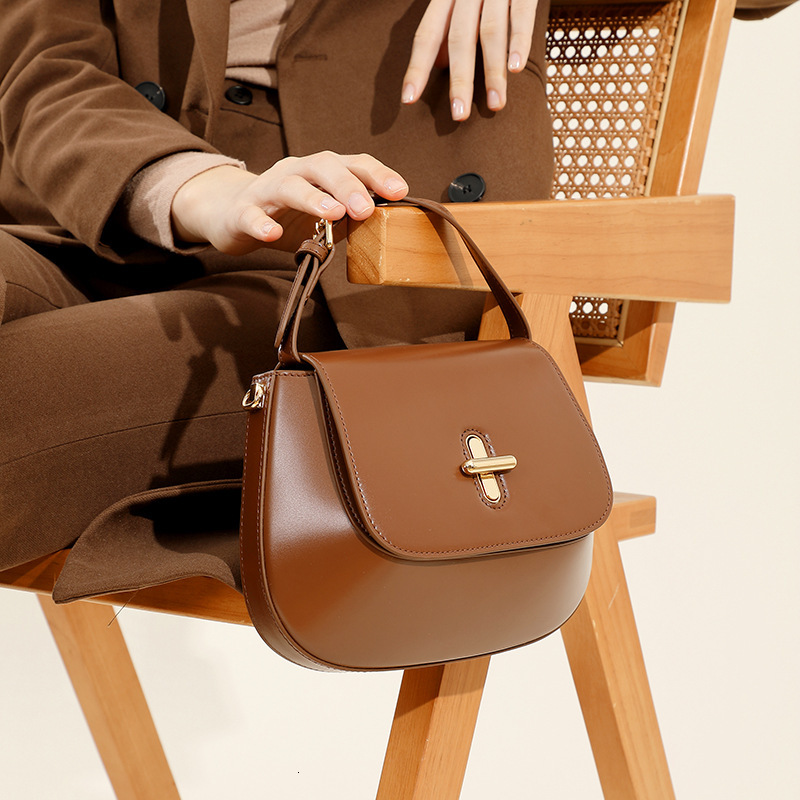 Bag Style Genuine Leather 2025 New Crossbody Bag, Light Niche Luxury, Capsule Chestnut Cowhide Women's Bag