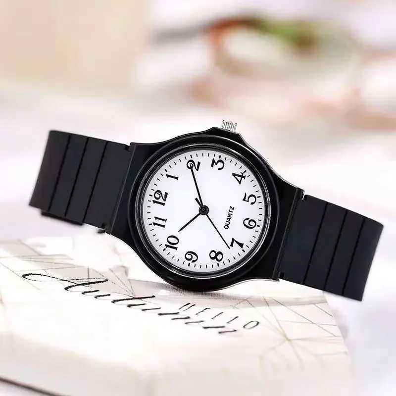YIKAZE Small Black Watches Childrens Watch Primary Secondary School Girls Simple Quartz Clock Wens Fashion Quartz Wristwatch X250203