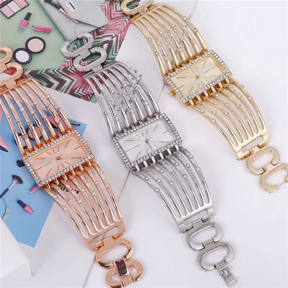UTHAI W24 Fashion Quartz Watch Womens Stainless Steel Bracelet Casual Hollow Watch Girls Watch Jewelry X250203