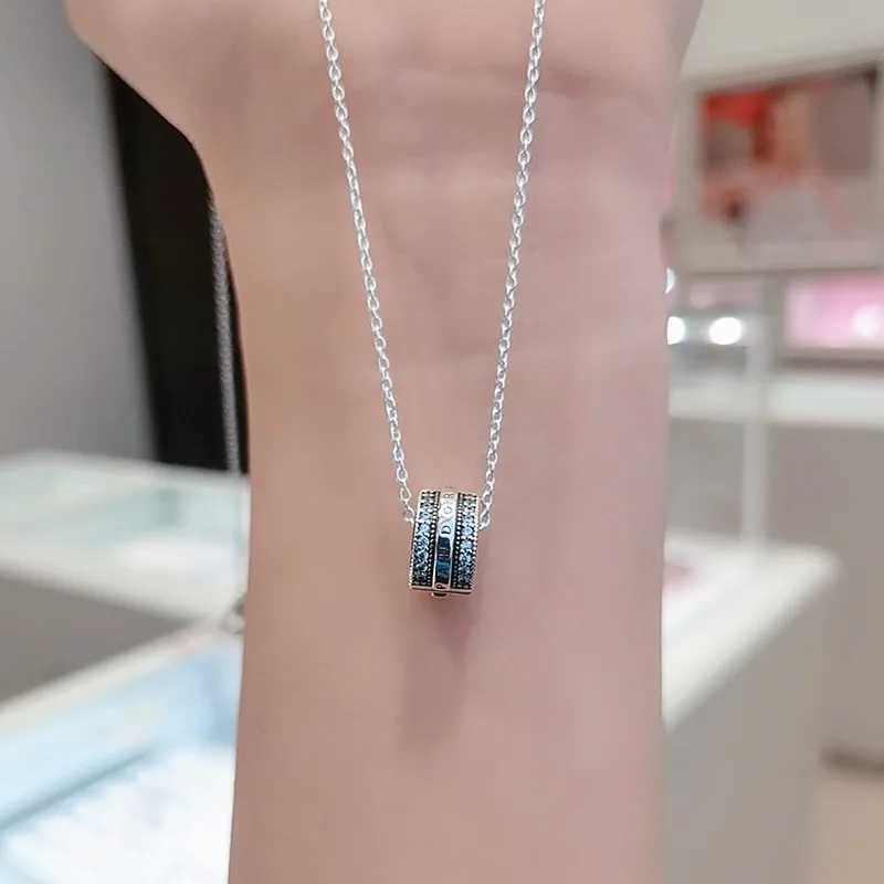 2025 Top selling Womens 925 Pure Silver Luxury Classic Jewelry Full Diamond Necklace Boutique Gift Free ShippingXJ250114