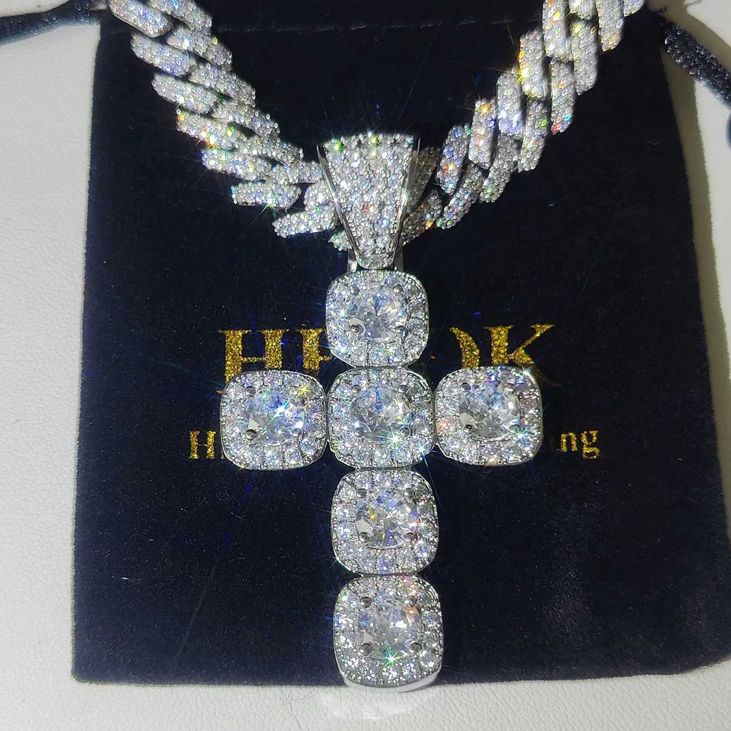 d Out Diamond Jesus Cross Necklace Cluster Tennis Chain Cross Pendant Religious Faith Hip-Hop Jewelry Gift for Men WomenXJ250114