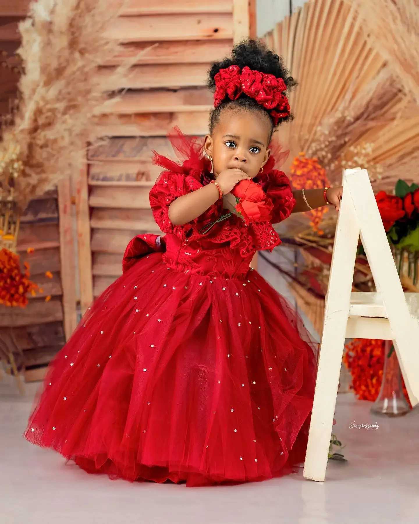 Customized Red Flower Girls Dresses for Wedding Princess Beaded Lace Kids First Communion Christening Dress Girls Party Gown X250203