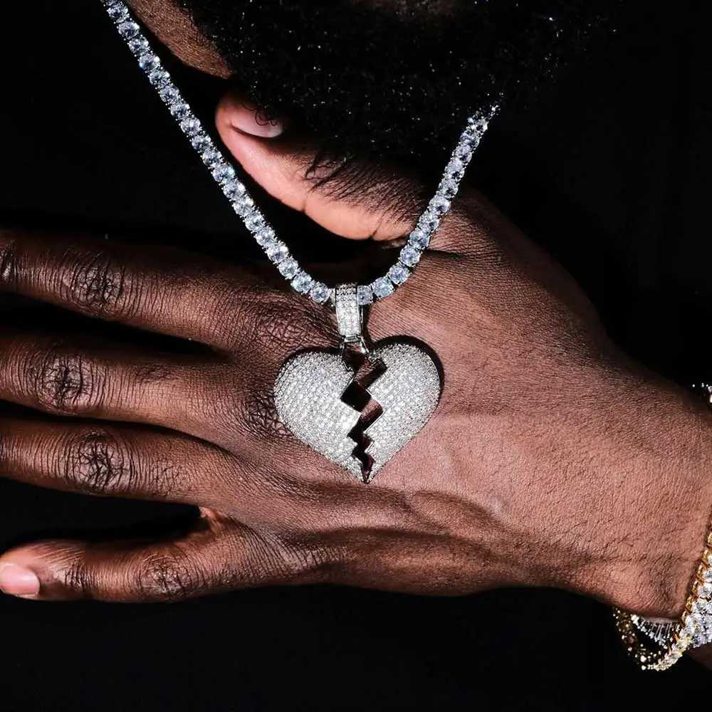 Hip Hop Fashion Jewelry Pendants Silver Gold Plated Full d Out Zircon Diamond Broken Heart Pendant Necklace Drop ShippingXJ250114
