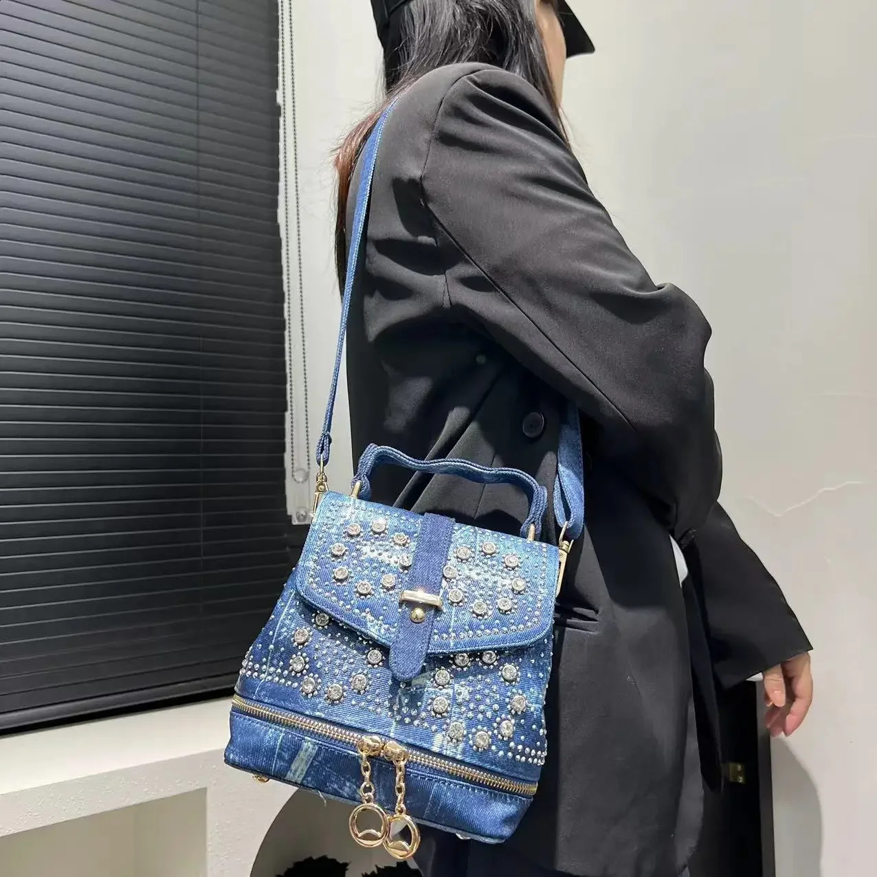 Womens Fashion Diamond Elegant Backpack Multifunctional Diamond Denim Shoulder Bag 250122