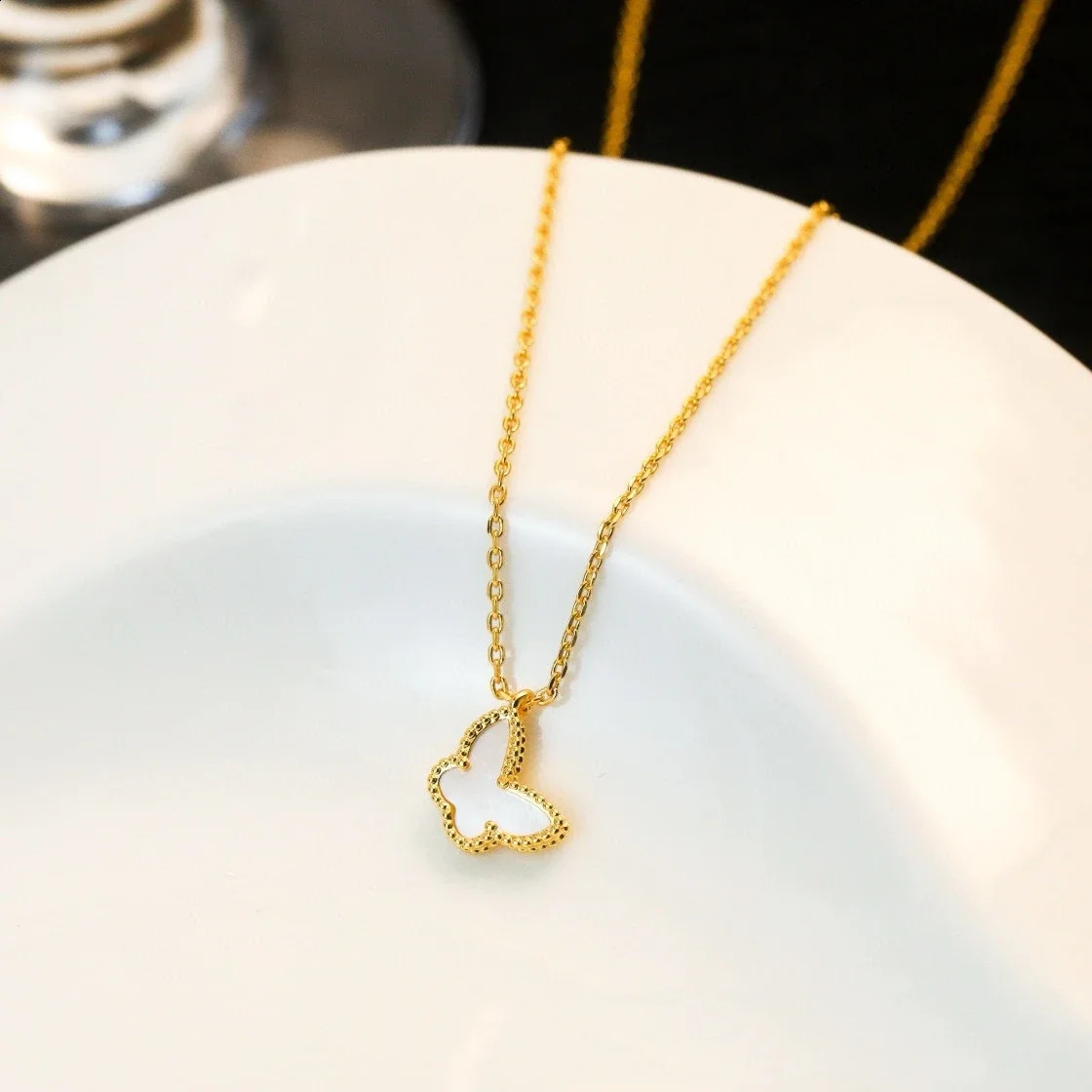 S925 silver white butterfly set earrings necklace bracelet original high quality with gentle and fashionable VCA style 250108