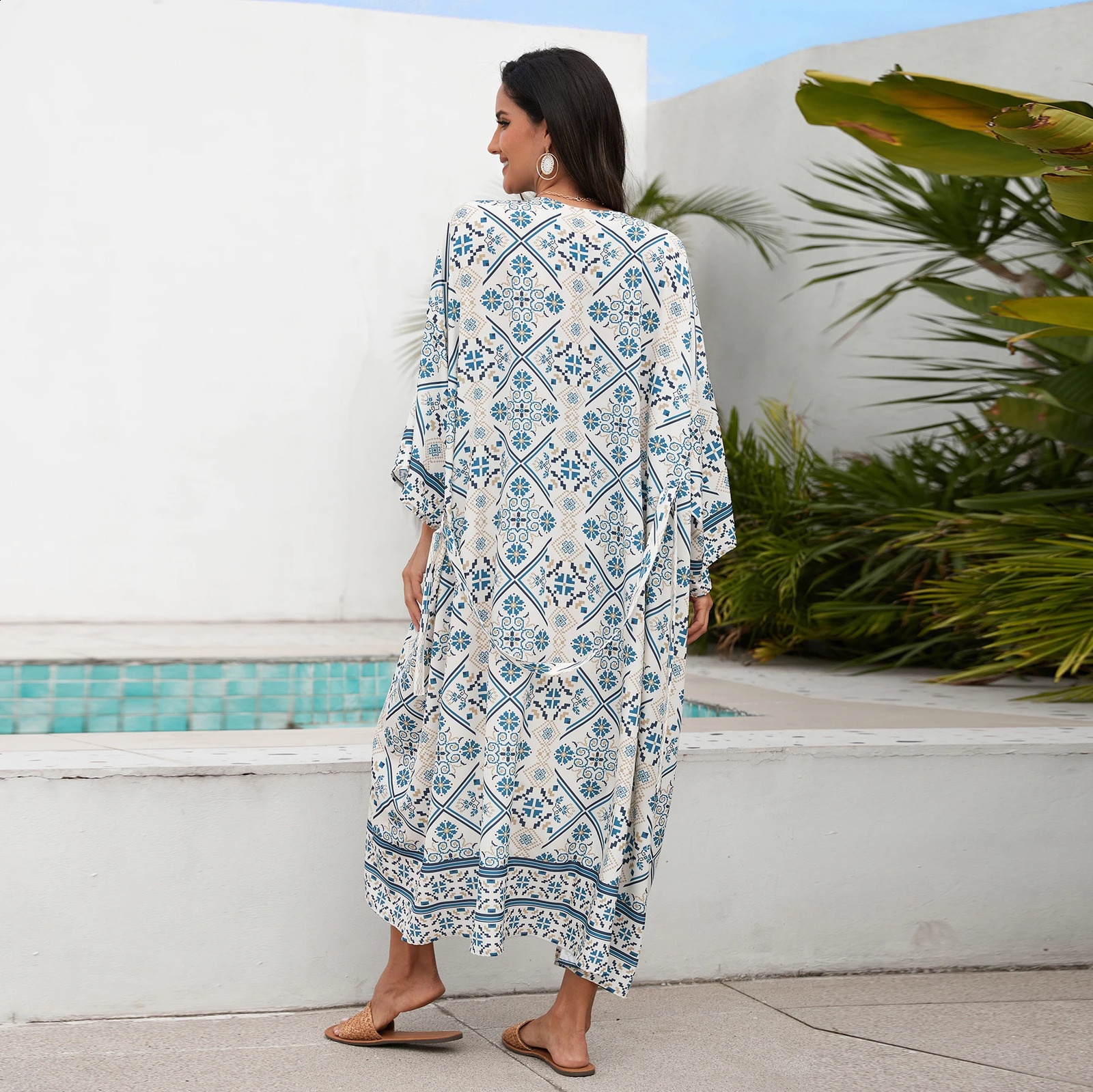 Floral print Chinese style beach dress long sleeved elegant suitable for womens swimwear and clothing 250122