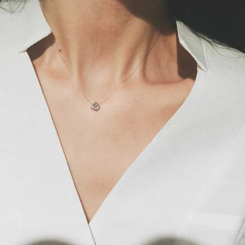 Andara 1ct Moissanite Diamond S925 Sterling Silver Invisible Transparent Fishing Line Clavicle Chain Necklace Womens JewelryXJ250114