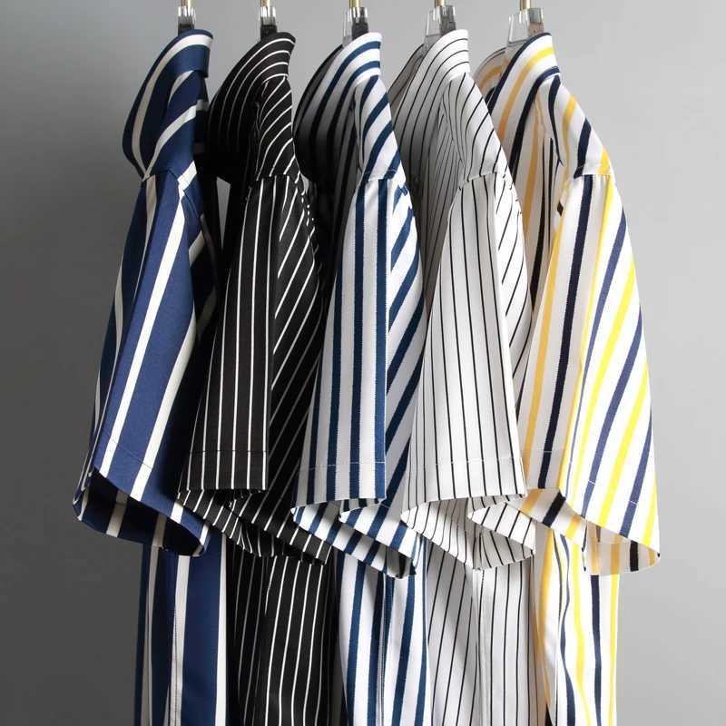 2023 Regular Fit Short Sleeve Strech Striped Shirts for Men Summer Soft Business Mens Dress Shirt CasualXJ250121