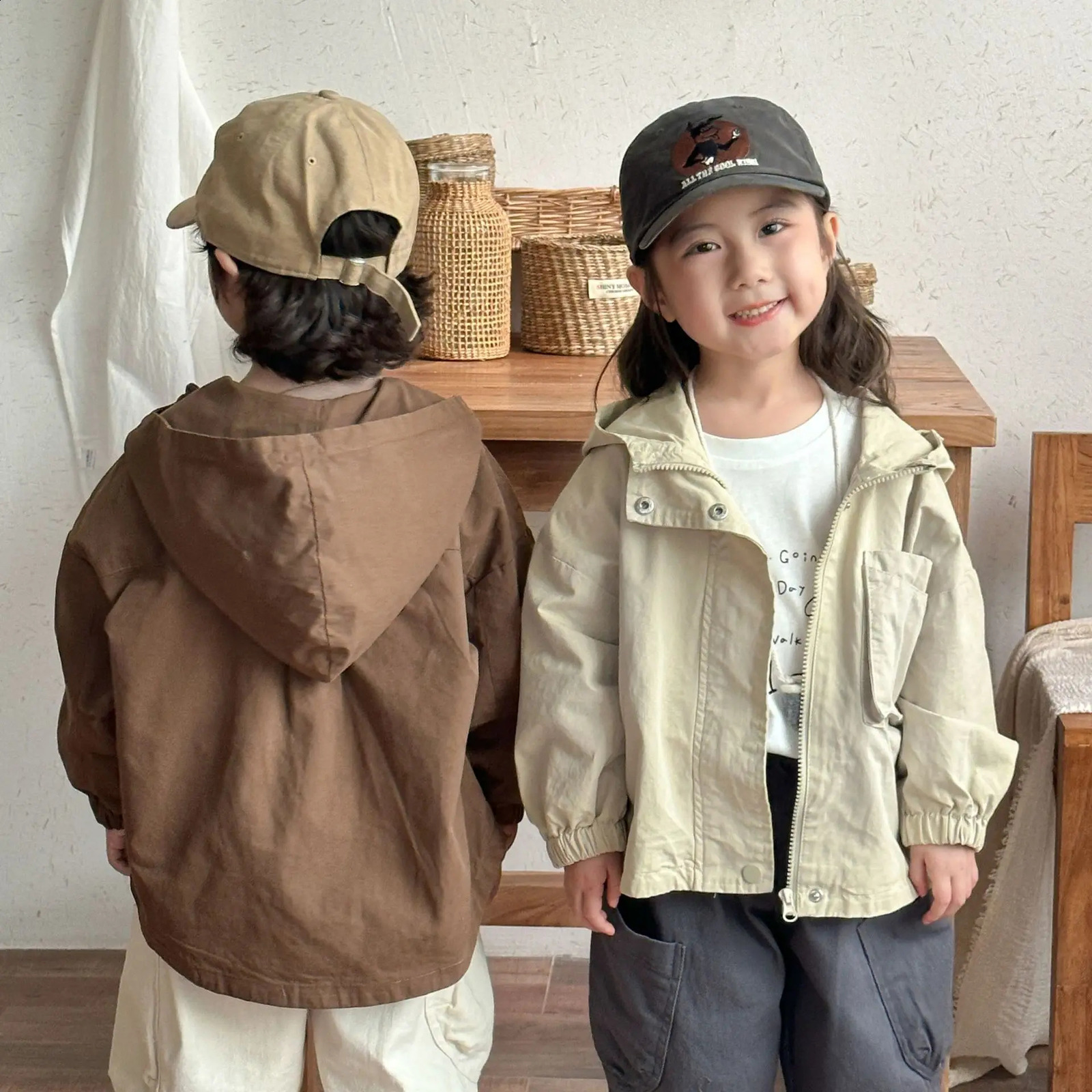 Childrens Outerwear For Boys Spring 2025 Hooded Windbreaker Loose Korean Kids Boys Coat Zipper Pocket Toddler Boys Jackets 250121