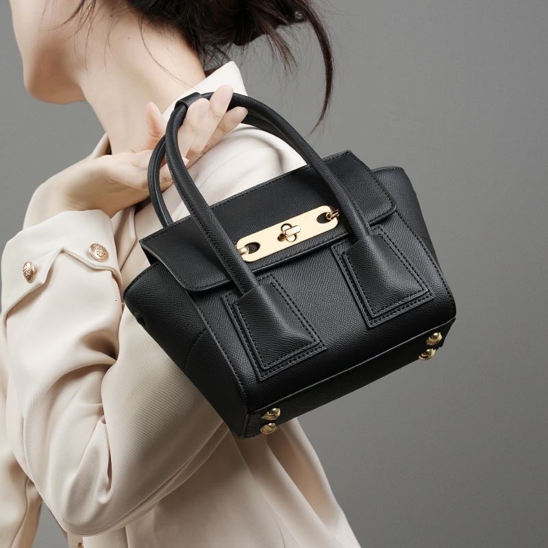 Bag 2025 New Trendy Summer Leather Handheld Wing Single Shoulder Slant Cross Women's Bag, Korean Edition, Small And Premium Casual Bag