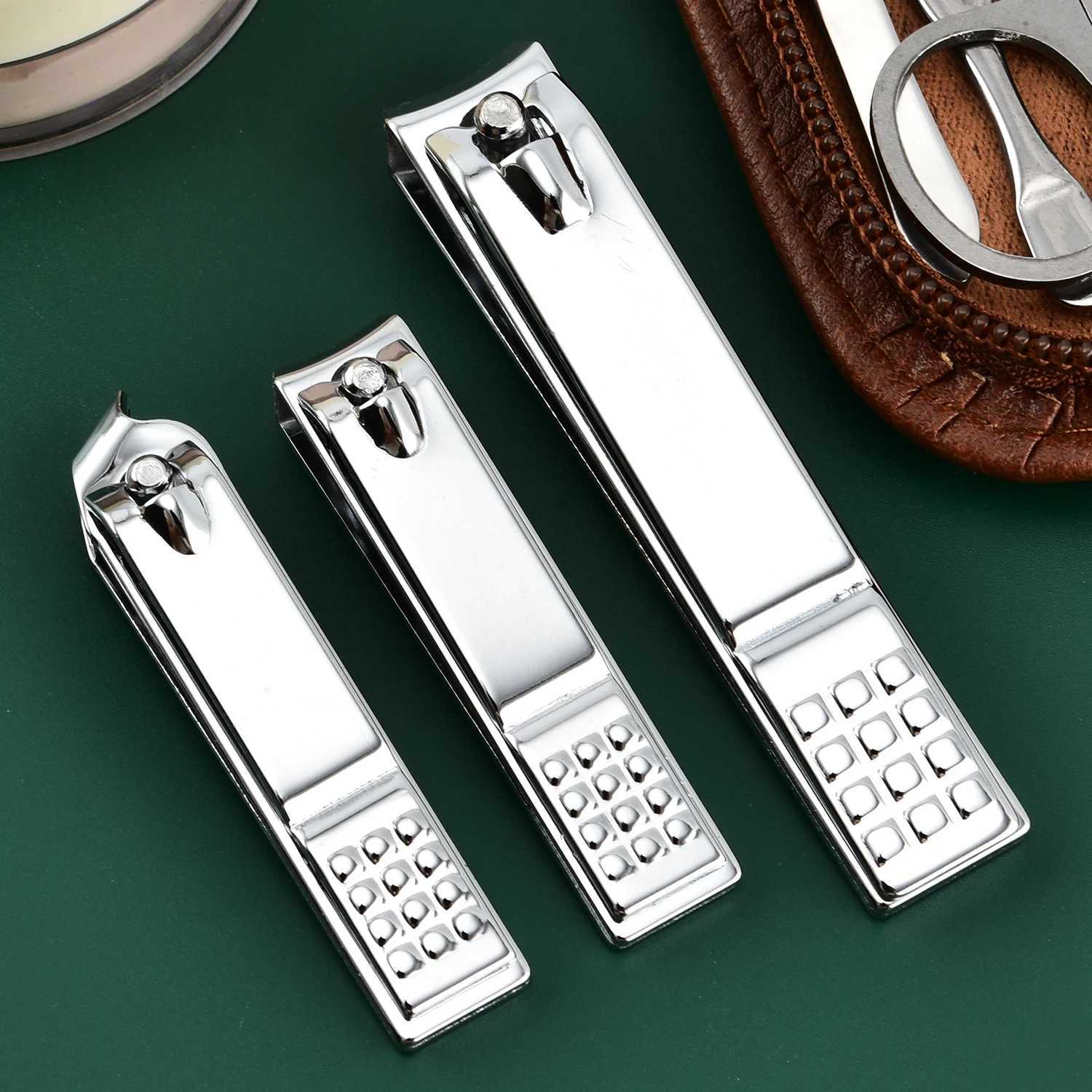 26 Piece Manicure Set Complete Stainless Steel Nail Clippers and Care Tools Set in Luxurious Leather Travel Case - Portable TrXJ250116