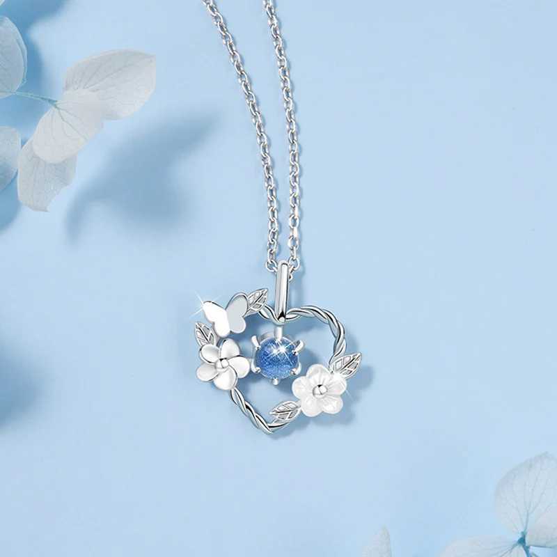 Trendy Moon Star Planet Pendant Necklace for Women Silver Color Zircon Butterfly Flower Heart Choker Clavicle Chain Jewelry GiftXJ250121