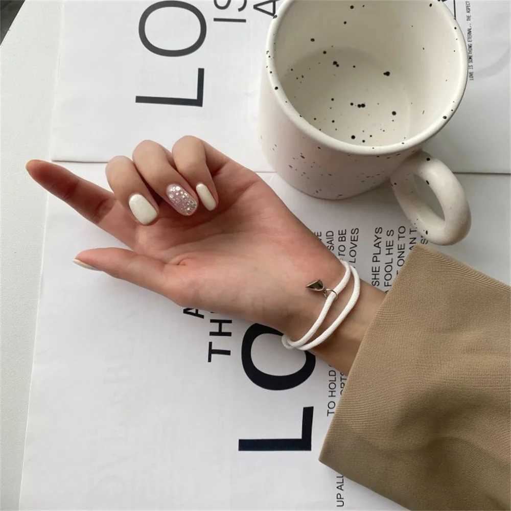 Simple Cotton Rope Couple Bracelet Trend Magnet Black and White Heart Bracelet Set Womens Gift Jewelry W250121