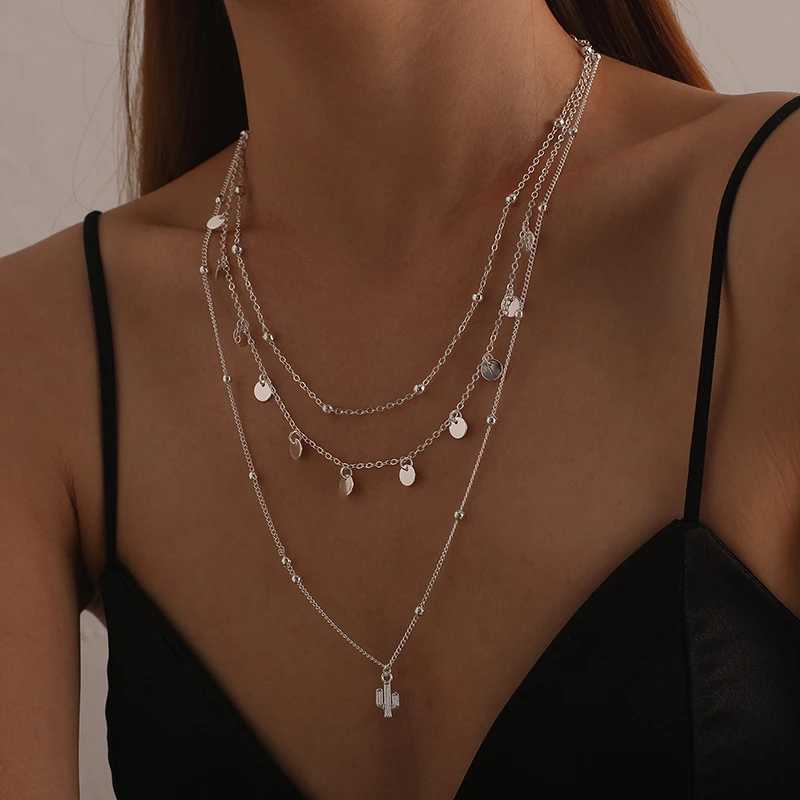New 925 Sterling Silver Triple Layer Necklace Plant Round Piece Choker Exquisite Clavicle Chain Send Womens Fine AccoriesXJ250114
