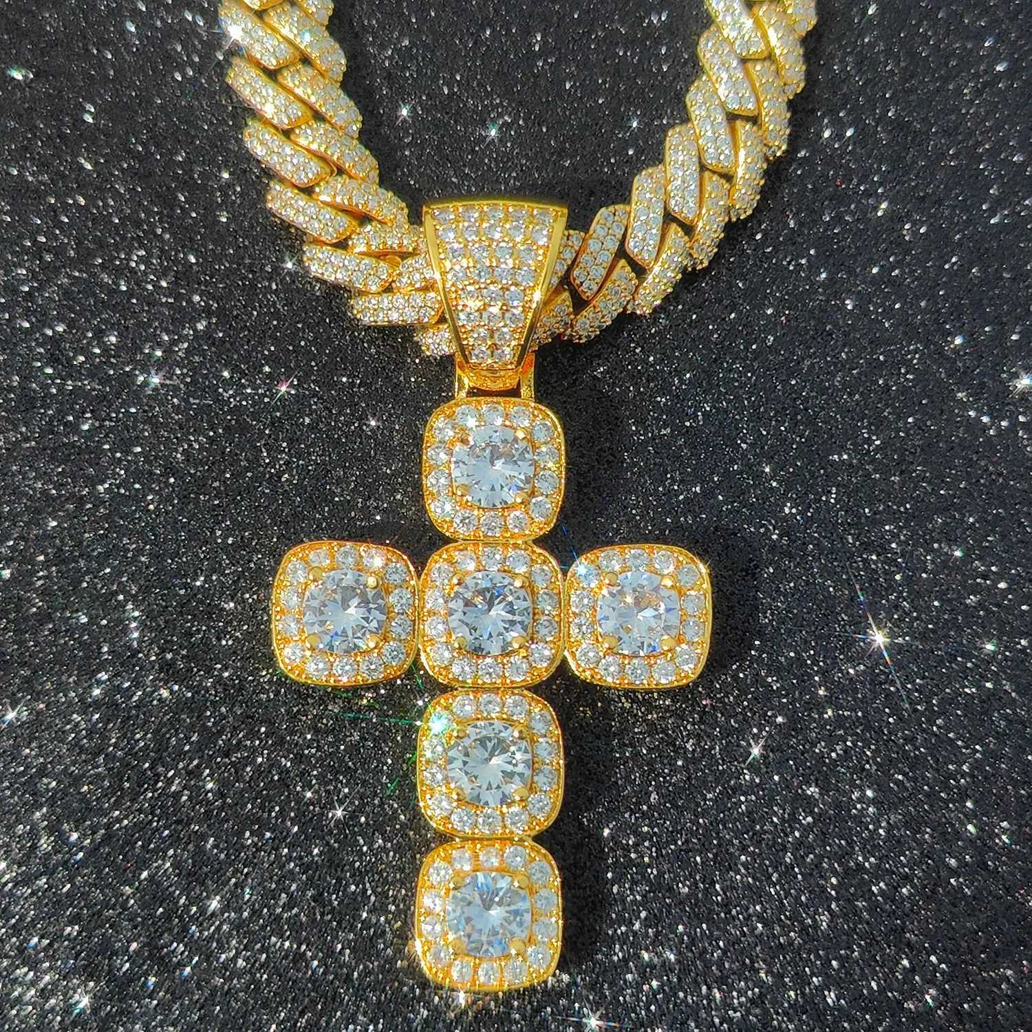 d Out Diamond Jesus Cross Necklace Cluster Tennis Chain Cross Pendant Religious Faith Hip-Hop Jewelry Gift for Men WomenXJ250114