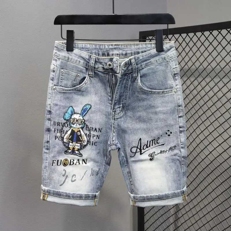 New Kpop Summer Casual Kn Length Mens Jeans Shorts Fashion Embroidered Rabbit Printed Hot Drilled Slim Thin Short Trousers X2502031
