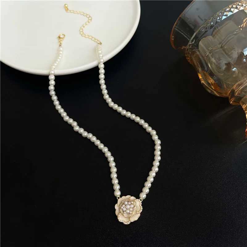 Camellia Pearl Necklace Womens Clavicle Chain Choker Korean Dongdaemun Same StyleXJ250121