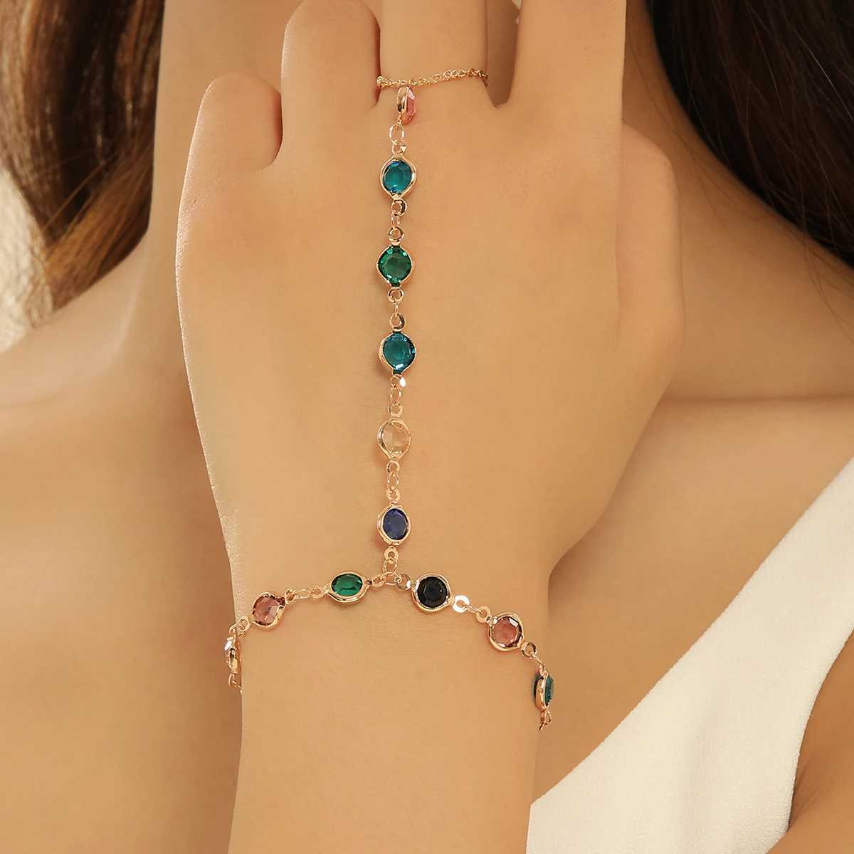 Exquisite Vintage Emerald Blue Crystal Boho Wrist Bracelet for Women Finger Ring Chain Charms Lady Trendy Aesthetic Jewelry Set W250121