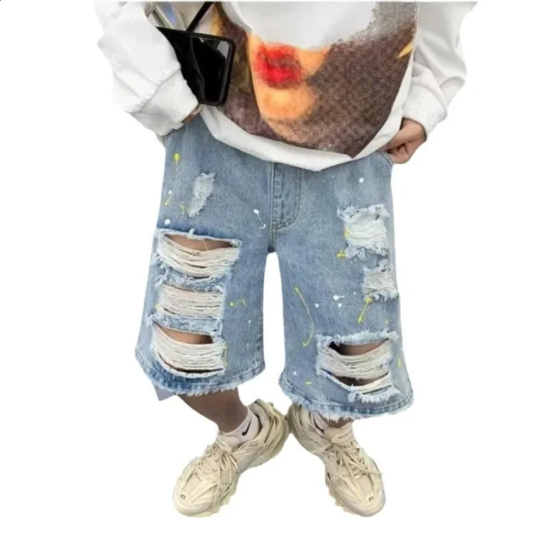 Summer Mens Loose Fit American Style Denim Shorts Trendy Hole Ripped Harajuku MidCalf FiveFifths Pants 250121