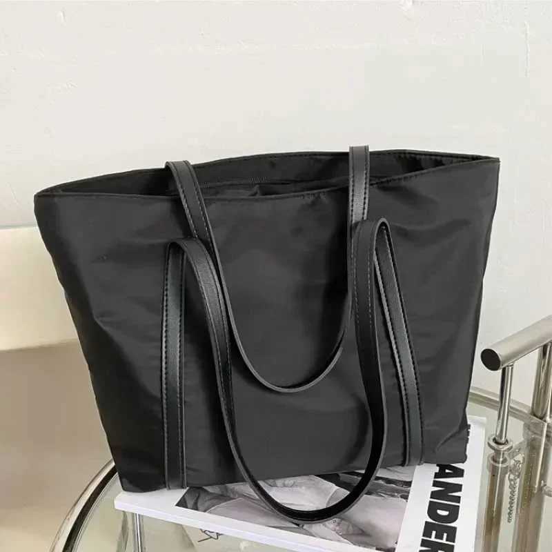 Simple Shoulder Bag Handbag Oxford Top Handle Totes Female Large Capacity Shopping Street Zipper Bags for Women Handbag Tote BagXJ250121