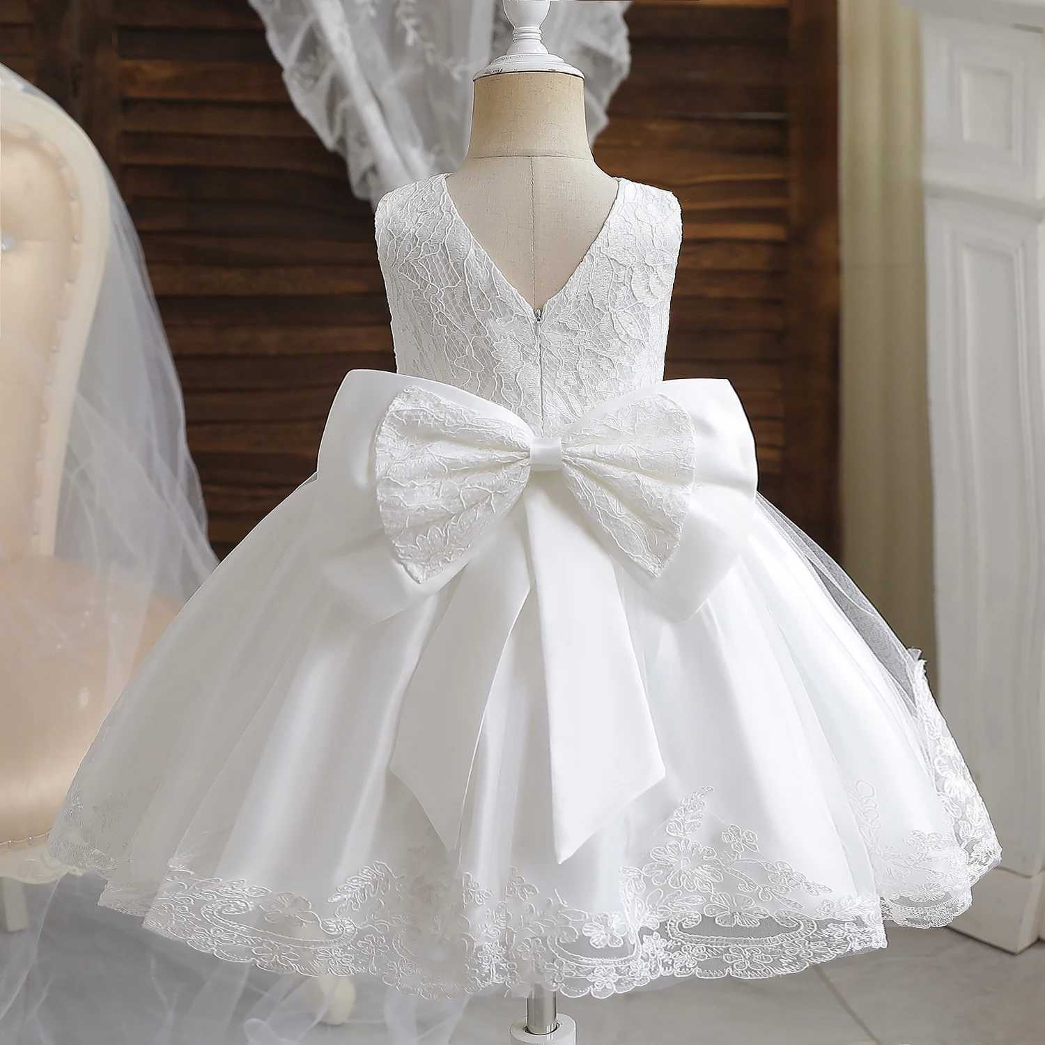 Baby Girls White Baptism Birthday Princess Dress Toddler Girl New Year Embroidery Floral Long Sleeve Flower Kid Wedding Costume X250203