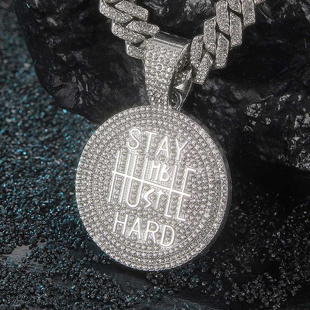 Hip Hop STAY HARD Letter Pendant Cuban Chain Necklace Punk Gold Color Iced Out Bling Necklaces Fashion Charm Men Women JewelryXJ250121
