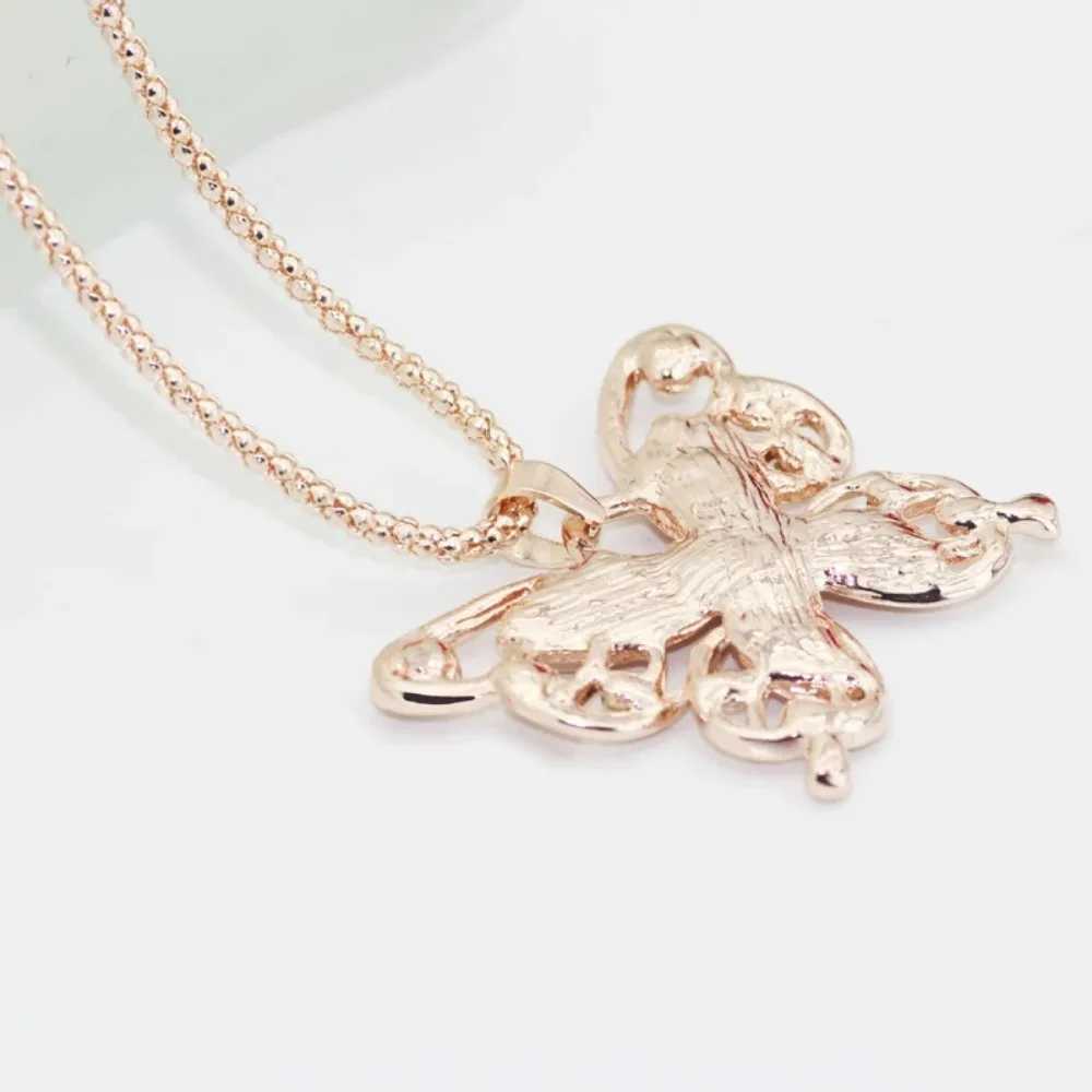 SUMENG 2024 New Necklace Choker Pendent Rose Gold Color Opal Butterfly Pendant Exquisite Sweater Chain For Women GiftsXJ250121
