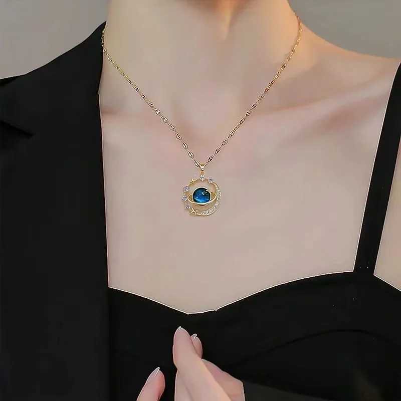 Fashion Luxury Inlaid Zircon Planet Moon Pendant Necklace for Women Girl Butterfly Water Drop Clavicle Chain Charm JewelryXJ250121