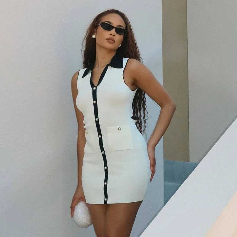 TARUXY Summer New Sveless Knitted Mini Dress For Women Contrast Color Slim Dress Knitwear Single Breasted With Pocket FeXJ250115