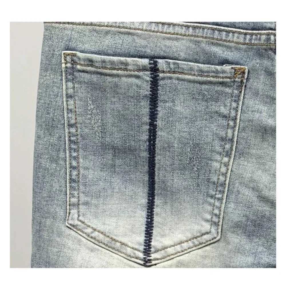 New mens denim shorts with perforations Korean style straight quarter patch casual jeans Bermuda mens clothing X250203