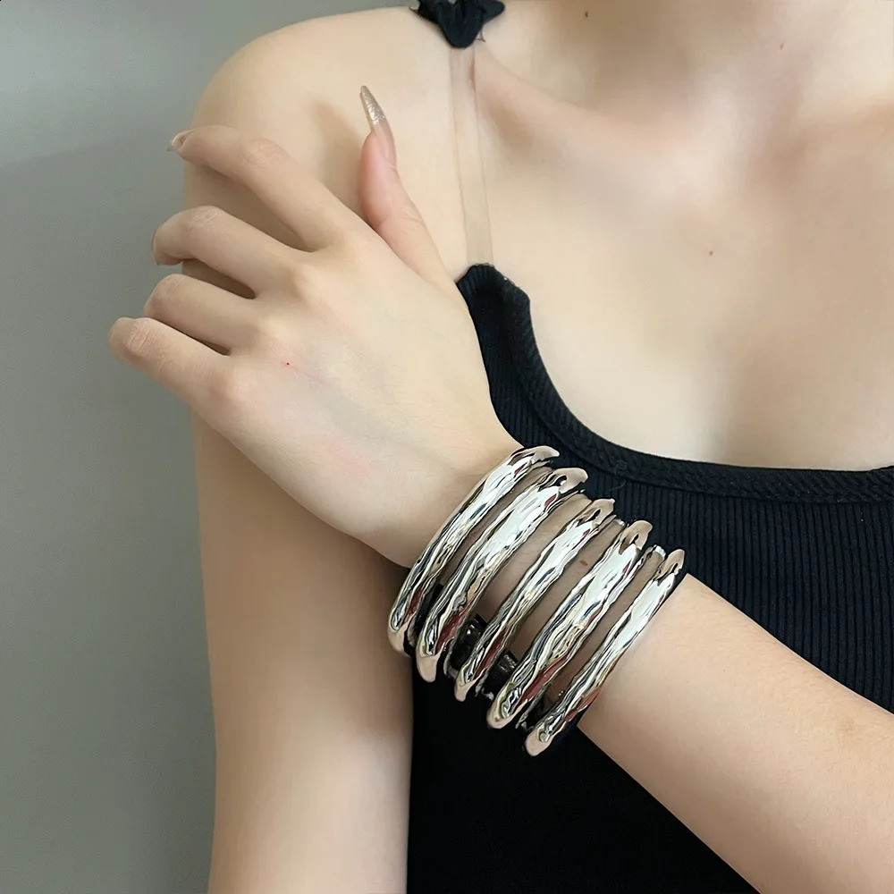 HUANZHI Multi-layer Wide Hollow Coil Smooth Metal Bangle Bracelet for Women Girls Exaggerated Personality Minimalist Jewelry 250110