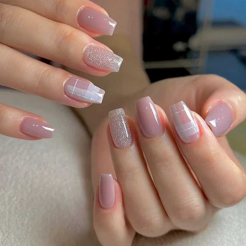 24Pcs Short Square Press on Nails Gradient Glitter False Nails French Tip Lines Acrylic Nails Full Cover Wearable Fake Nail TipsW250120