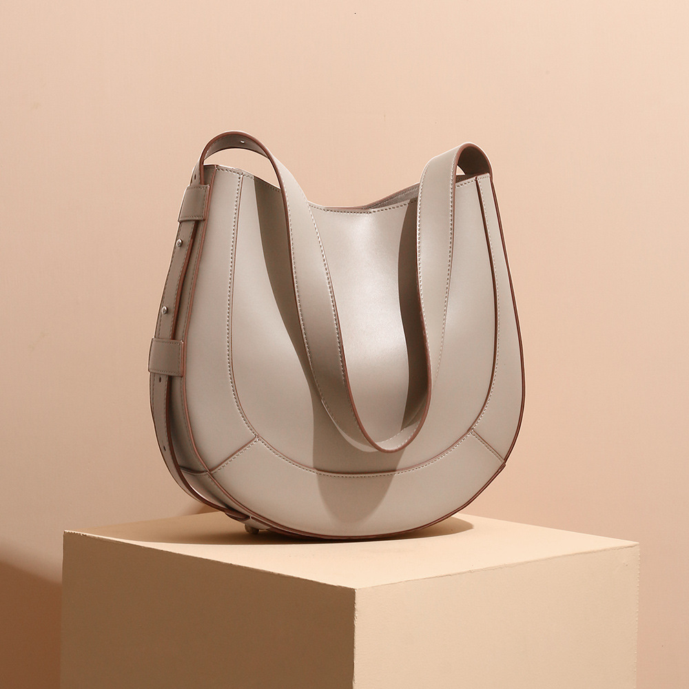 Bag New Light Luxury Genuine Leather Sherry With Niche Design, Large Capacity Tote Bag, Simple Style, Fashionable Commuting Shoulder Bag