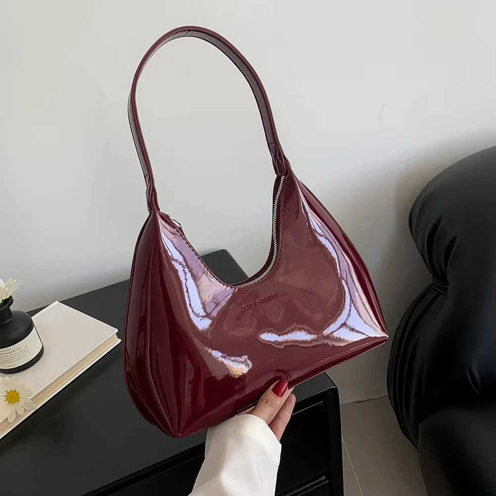 Women Burgundy Shoulder Bag Luxury Design Wine Red Half Mo Handbag Fi Pu Leather Handbag Small Crescent Underarm Bags NewXJ250121