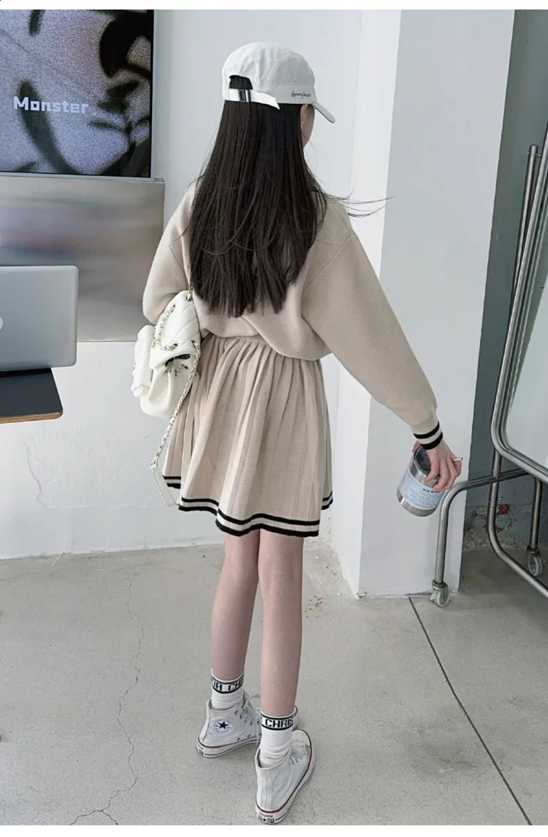 winter spring Girls set Clothes teenager knit sweatshirts sweater short pleated skirt baseball 4 8 10 12 year tracksuit 250117