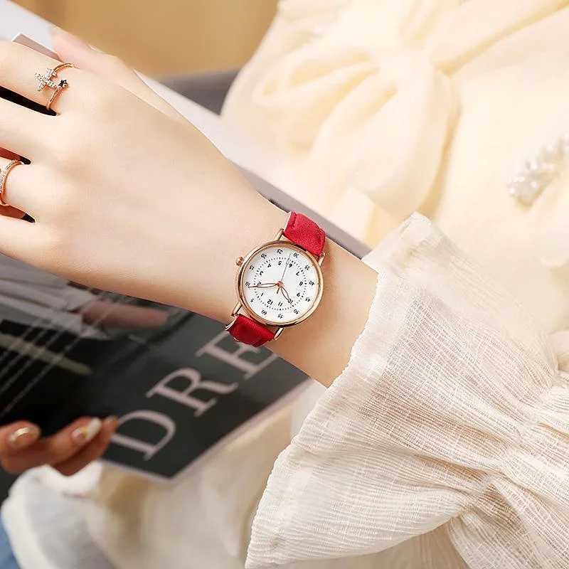 Warm dial watch simple retro watch leather strap high-quality womens casual bracelet watch X250203