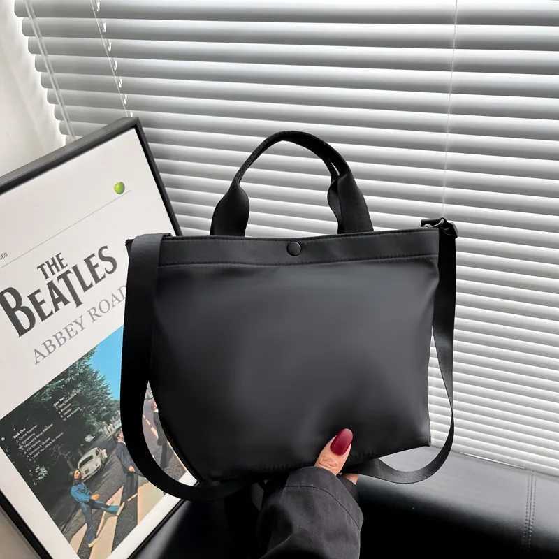 Vintage 2023 New Large Capacity Handbag Womens Nyl Cloth Shoulder Bag Korean Simple PU Crossbody Bags Female Purses Tote BagXJ250121