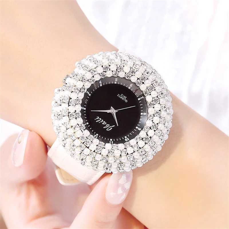 Light Luxury Wen Watch Circle Crystal Black Dial Big Diamond Ladies Wrist Watches Fem Silicone Strap Rhinestone Clock X250203