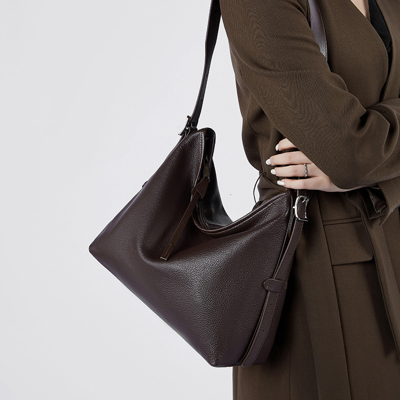 Bag Genuine Leather Women's Autumn 2025 New Style High-End Female Niche Single Shoulder Armpit Fashion Crossbody Bag