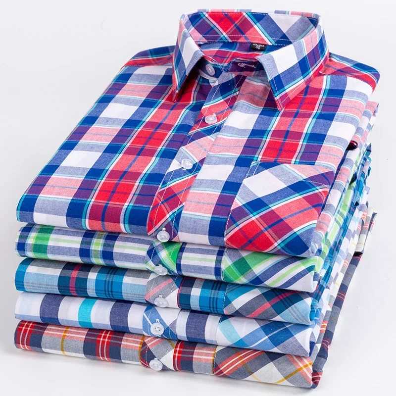 Mens Classic Plaid Long Sleeve Shirts Single Pocket Comfortable 100% Cotton Casual Shirt Slim Fit Button Down Workwear ShirtsXJ250121