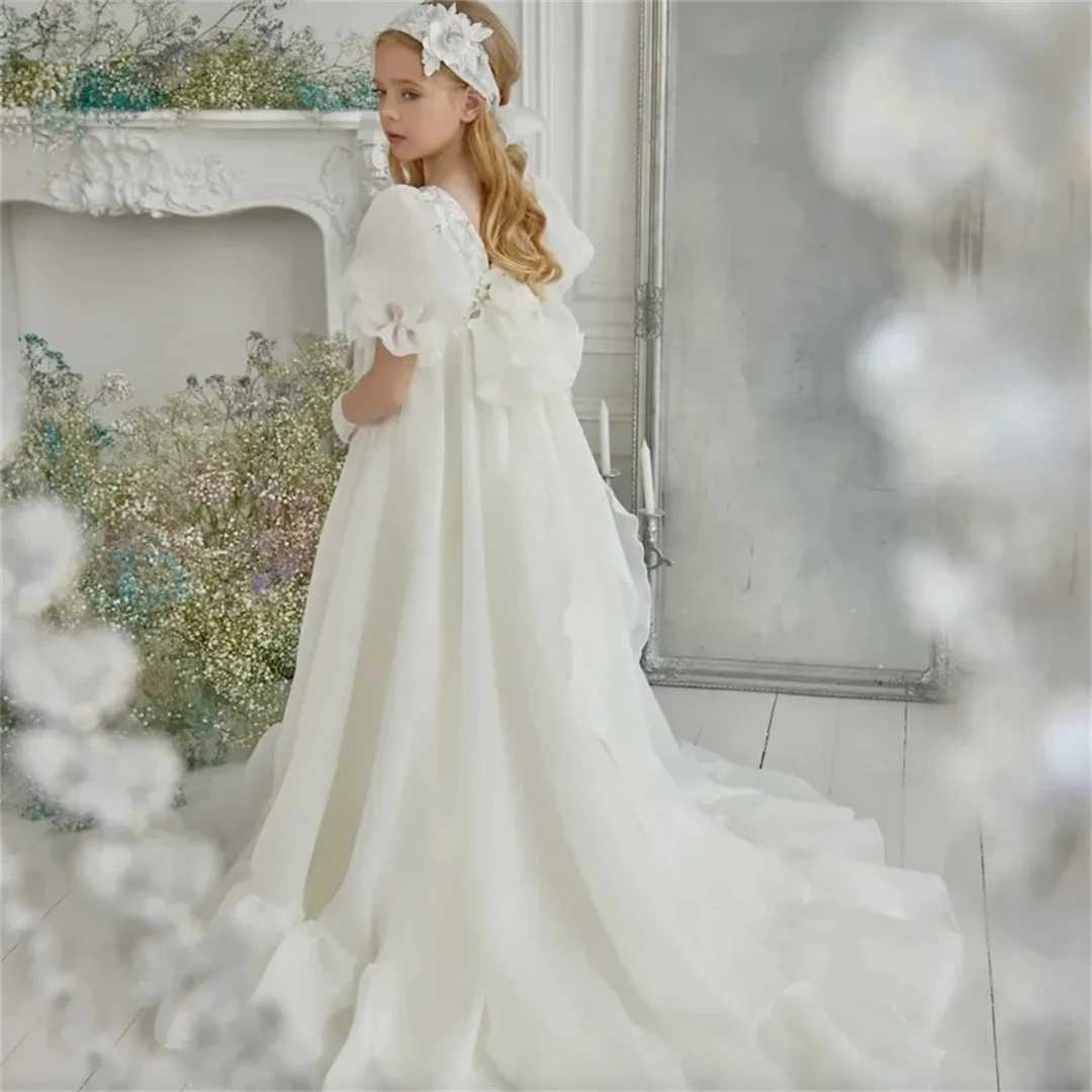 Flower Girls Dresses Vintage Ivory Puffy Appliques Short Sleeve For Wedding First Communion Gowns Infant Christening Gowns X250203