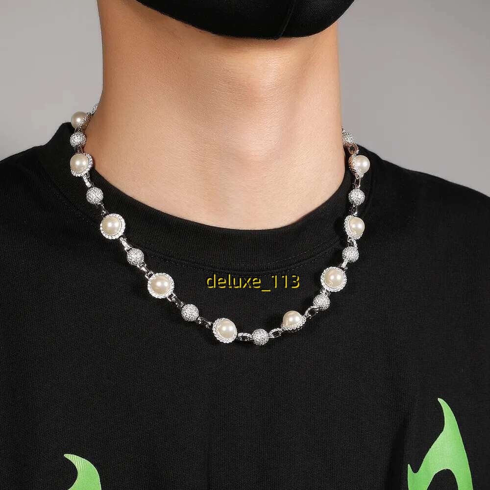 Vintage men's folded hoodie with diamond and pearl necklace High Quality Pearl Mens Womens Iced Out Gold Chains Necklaces Vintage Hip Hop Necklac