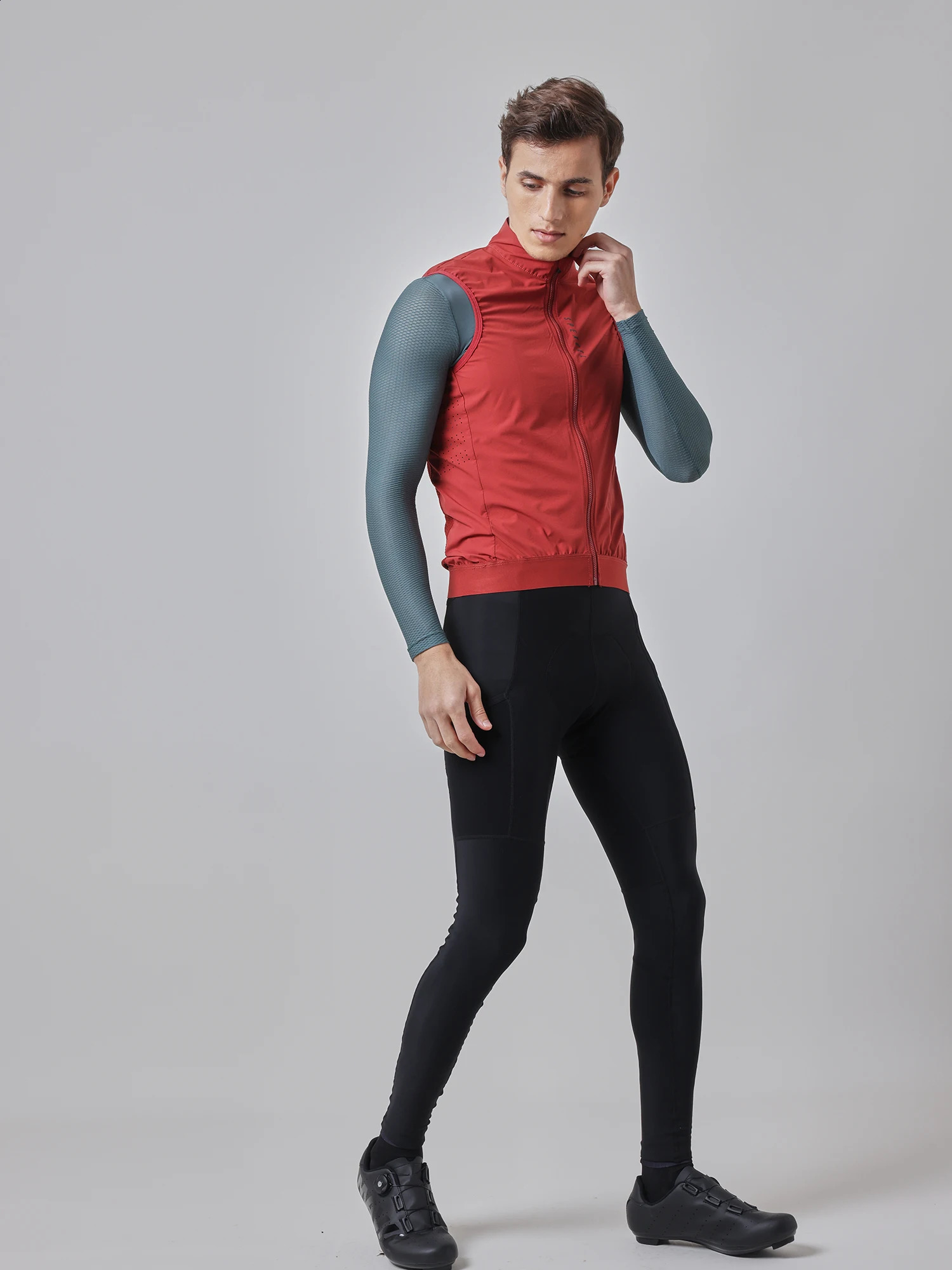 SPEXCEL Pro Lightweight Windproof Cycling Gilet Mans Windbreaker Vest Breathable and Easy To Carry 250122