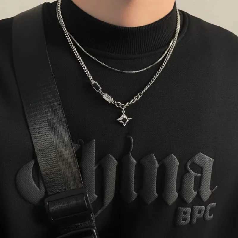 2024 New Y2K Cuban Figaro Chain Star Moon Pendant Necklace Men Punk Black Zircon Chain Choker Necklace for Men Jewelry GiftsXJ250121
