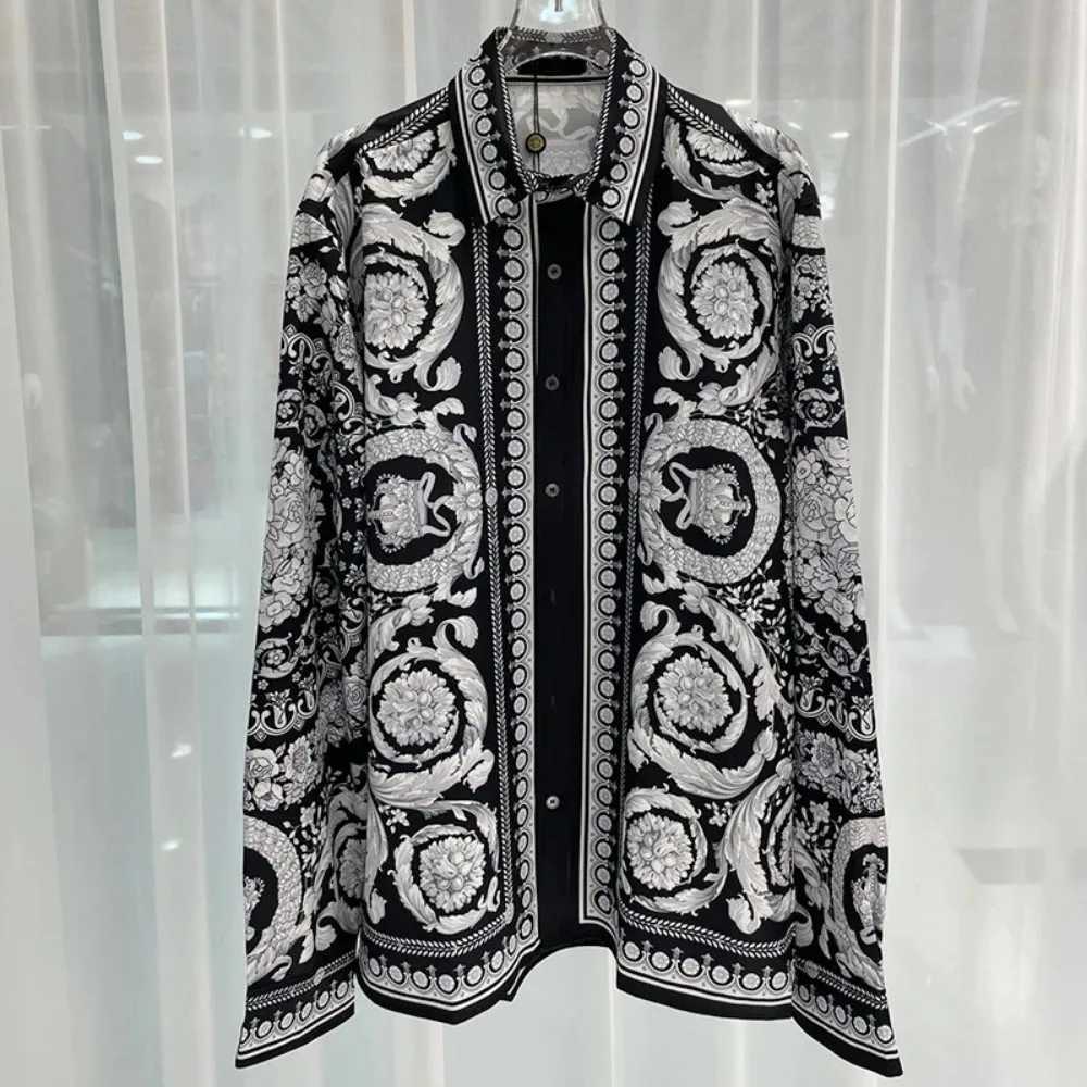 Classic long-sleeved lapel shirt is fashionable and versatile Cuff button design loose version restful and fashionableXJ250121