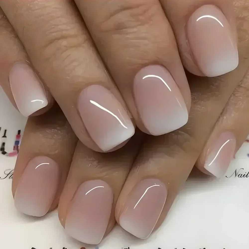 24 pieces of short fake nails French gradient pink fake nails almond pressed on nails coffin fully covered nail tips detachable handleW250120