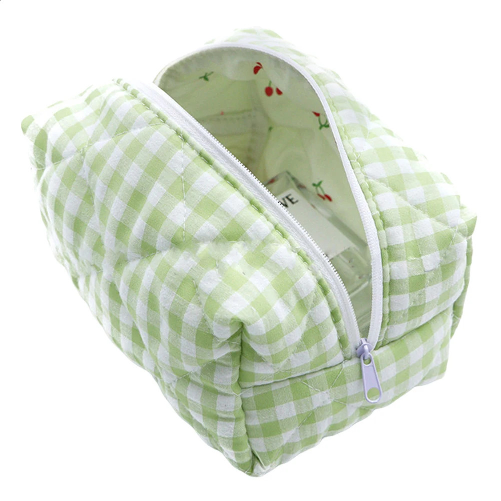 Women Large Capacity Quilted Checkered Makeup Bag Portable Cosmetic Storage Bag Travel Makeup Cosmetic Case Lightweight for Girl 250120