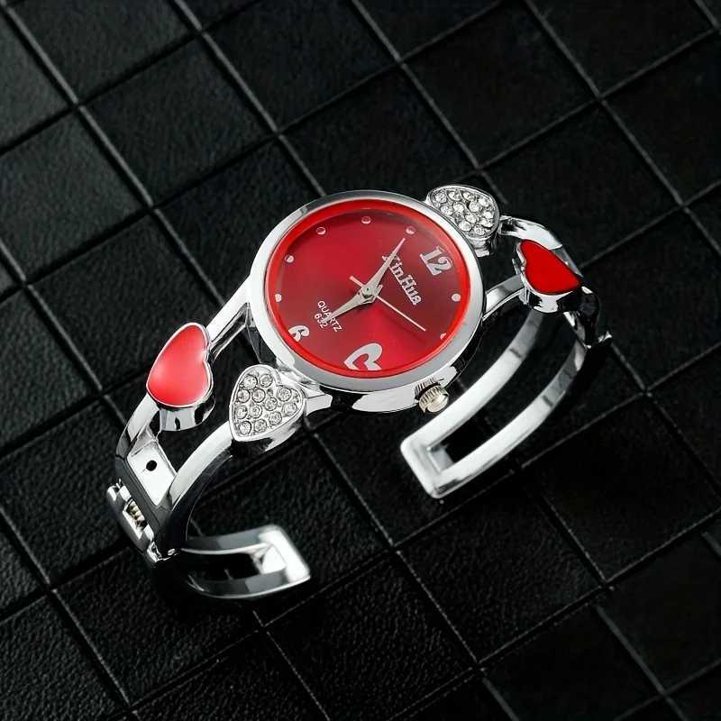 Xinhua Fashion Wen Stainless Steel Bracelet Watch Bangle r Shape Wristwatches Fem Best Gift Clock Watches X250203