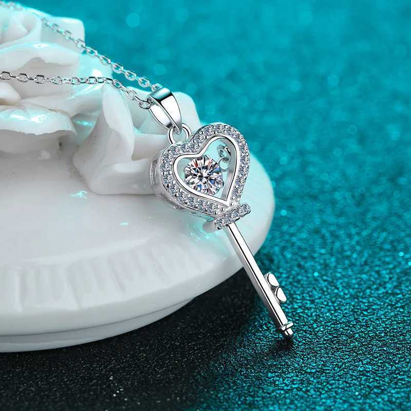 Moissanite Necklace Heart Key Pendant 0.5ct Sterling Silver D VVS1 Lab Diamond with GRA Certificate Necklace for WomenXJ250114