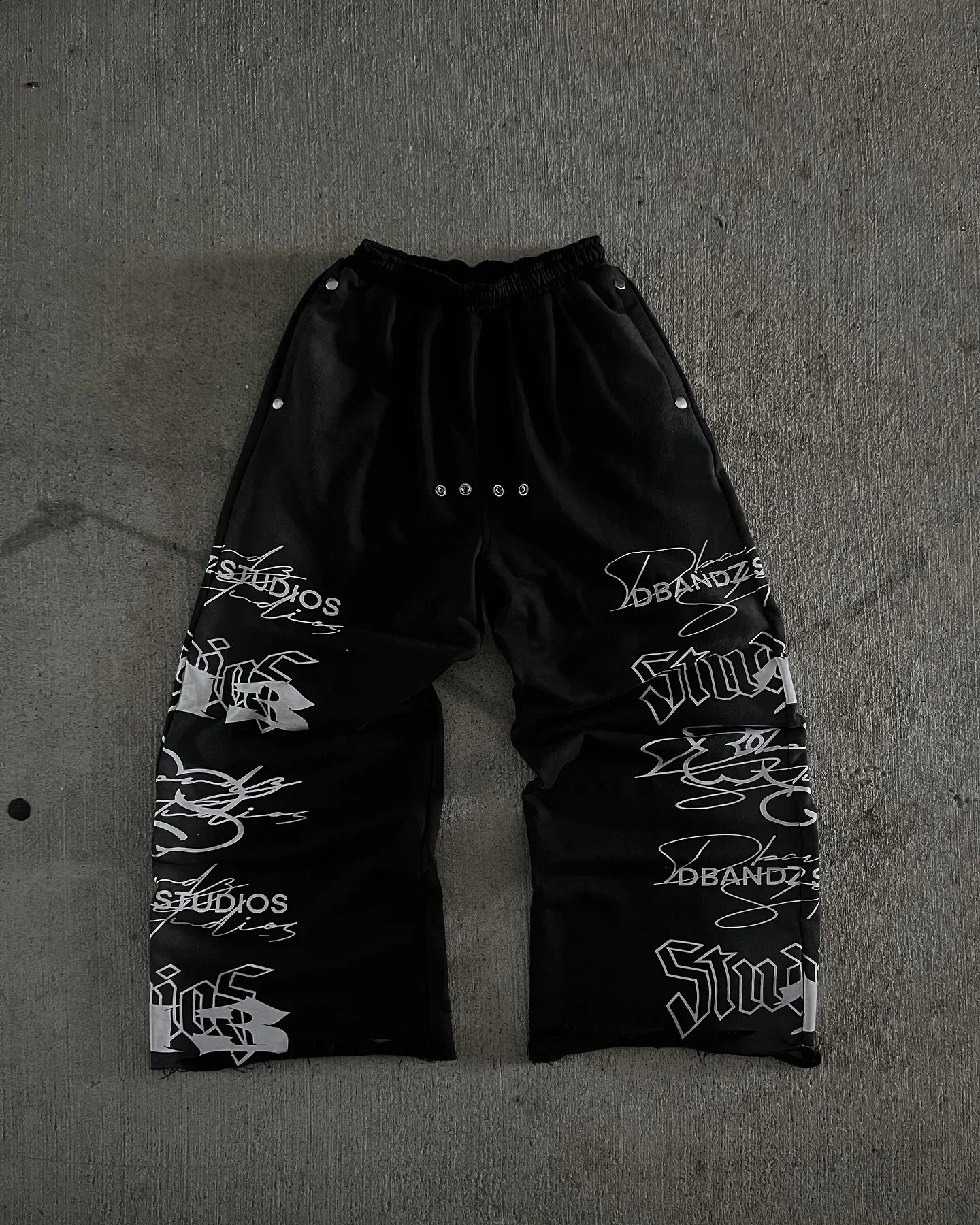 Mens Casual Pants Gothic Fleece Sweatpants Men Running Jogger Elastic Waist Rivet Sports Gym Trousers Y2k Trendy Street Clothing 250110